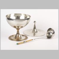 Ashbee, Covered soup tureen and ladle, photo Victoria and Albert Museum,2.jpg